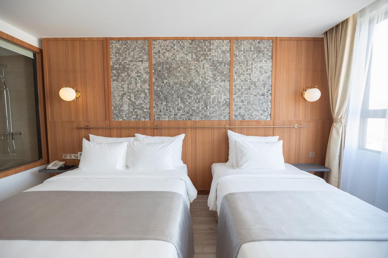 Majestic Premium 4* Nha Trang